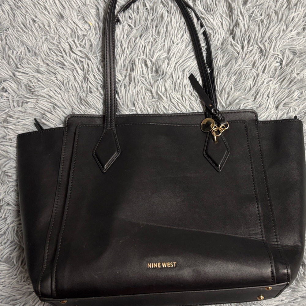 Black Tote Bag and Wallet - Picture 2 of 16